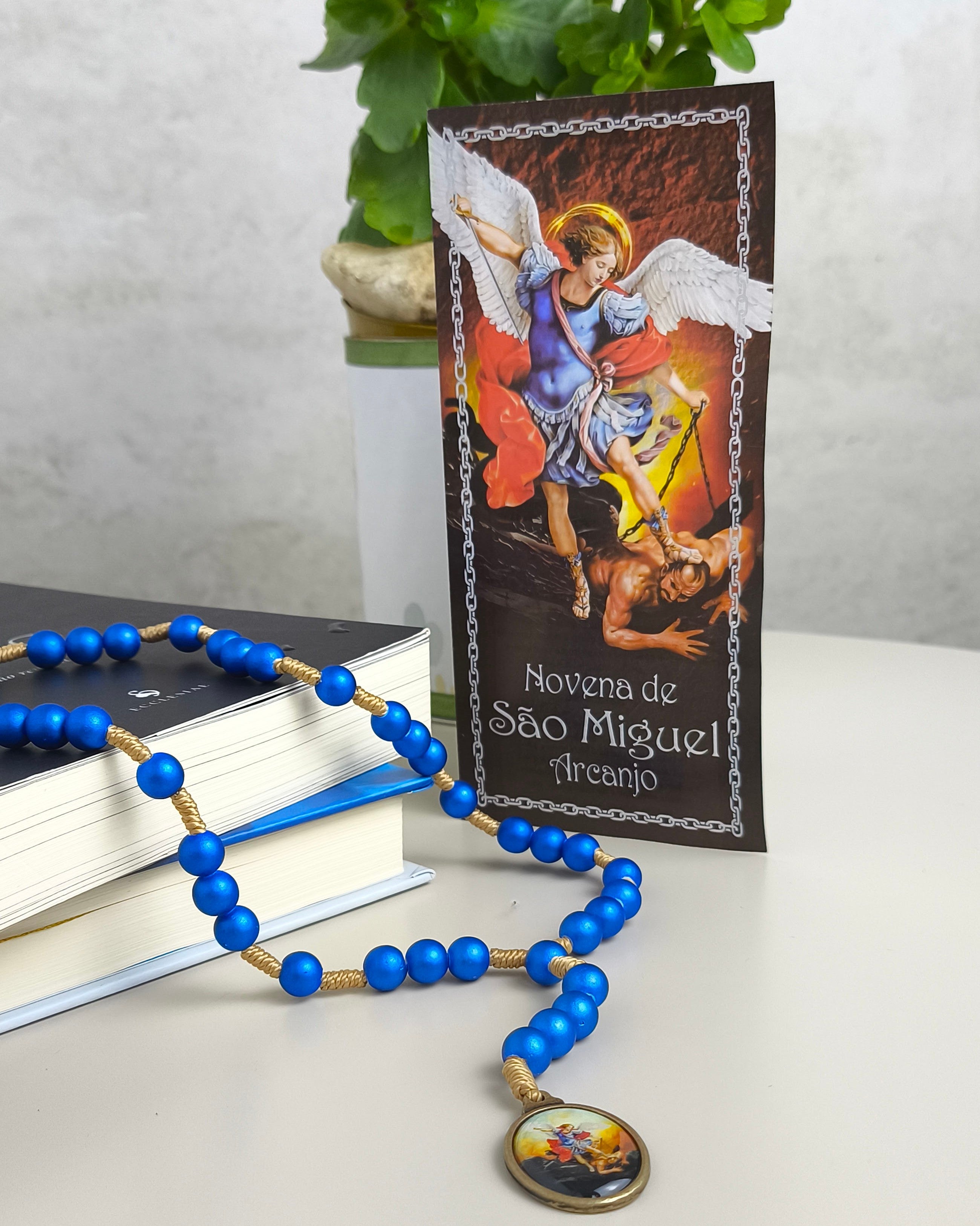 Terço Novena São Miguel Arcanjo azul com Folheto