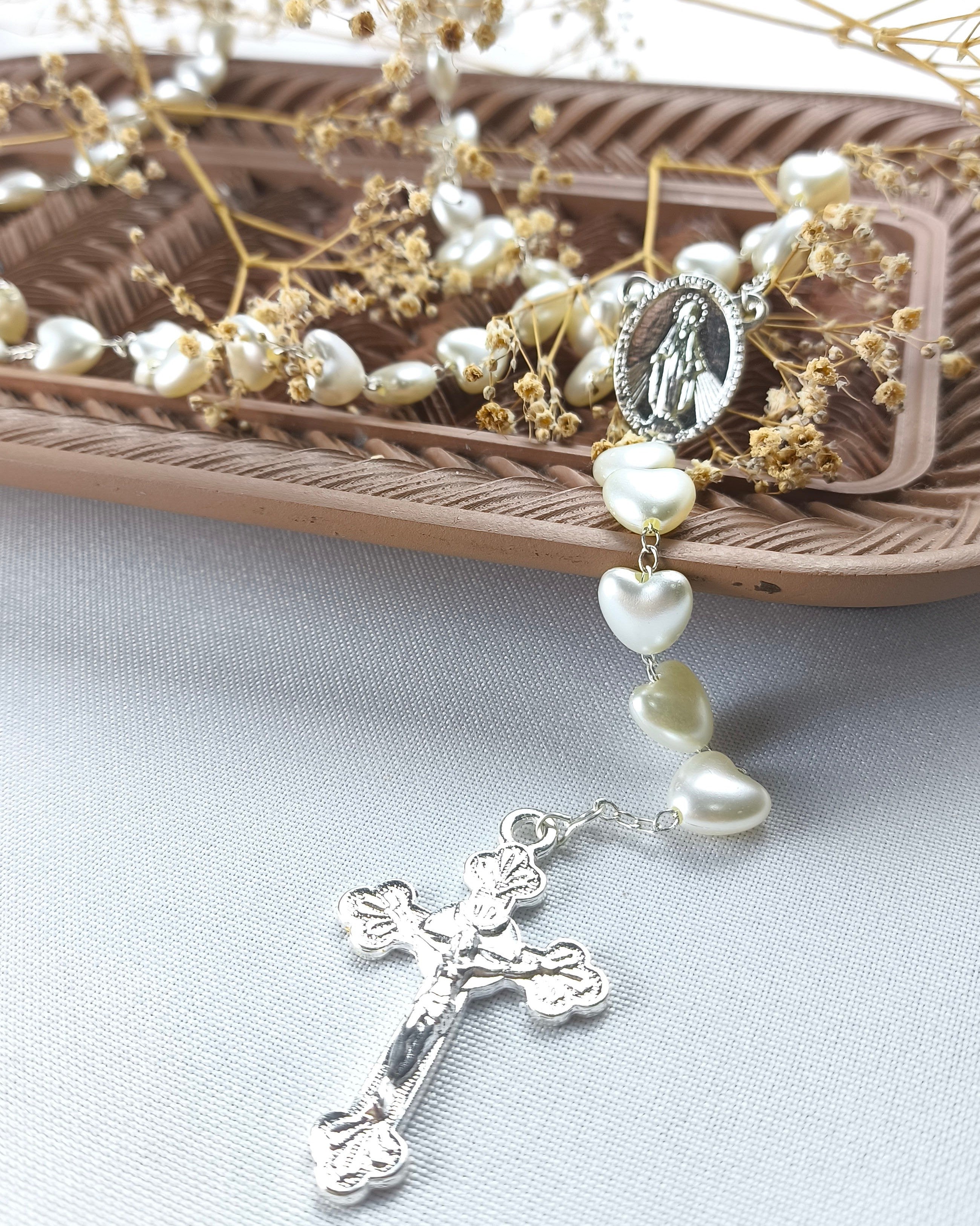 Terço de Coração Nossa Senhora das Graças Pérola