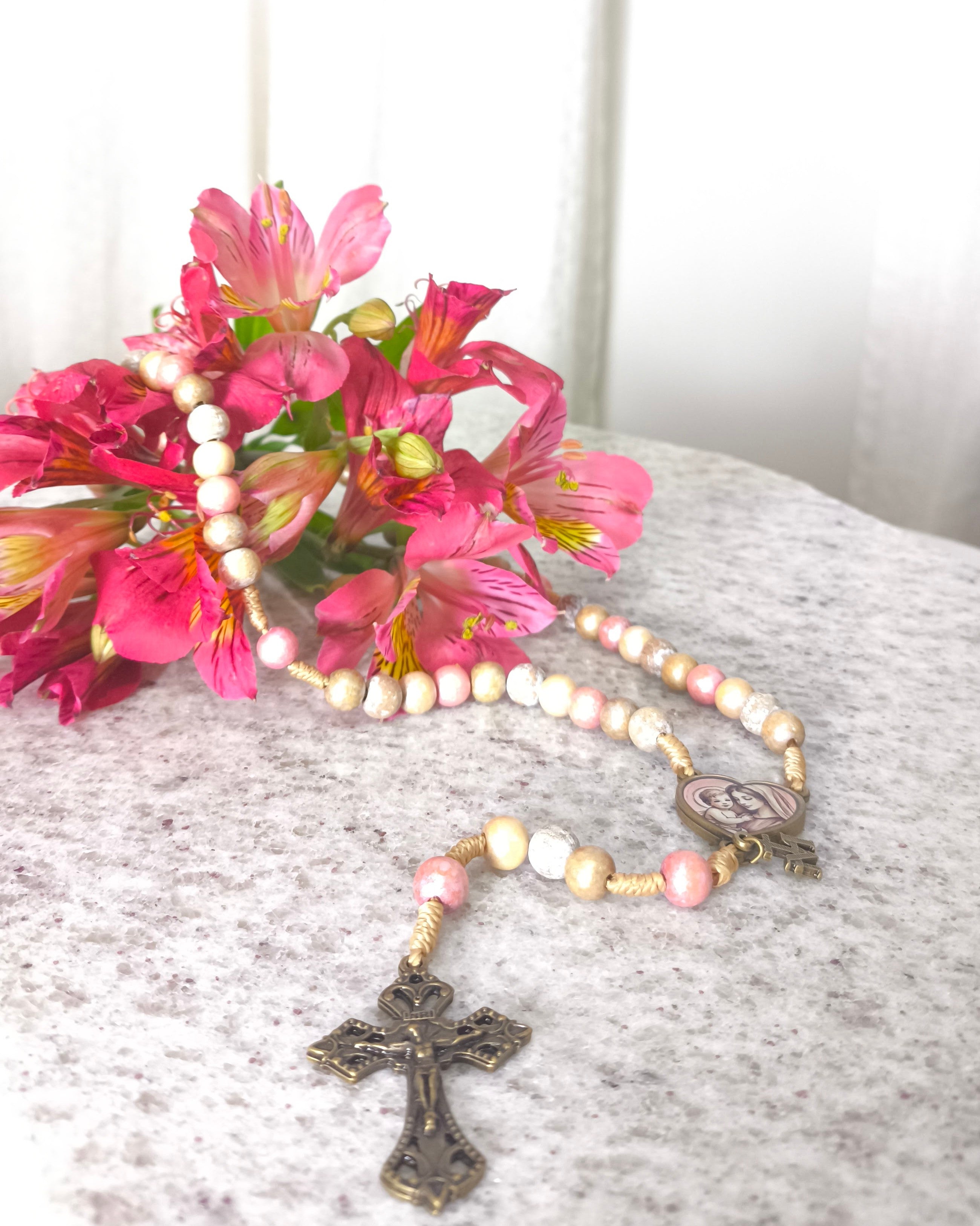 Terço Mariano Mãe de Todas as Mães