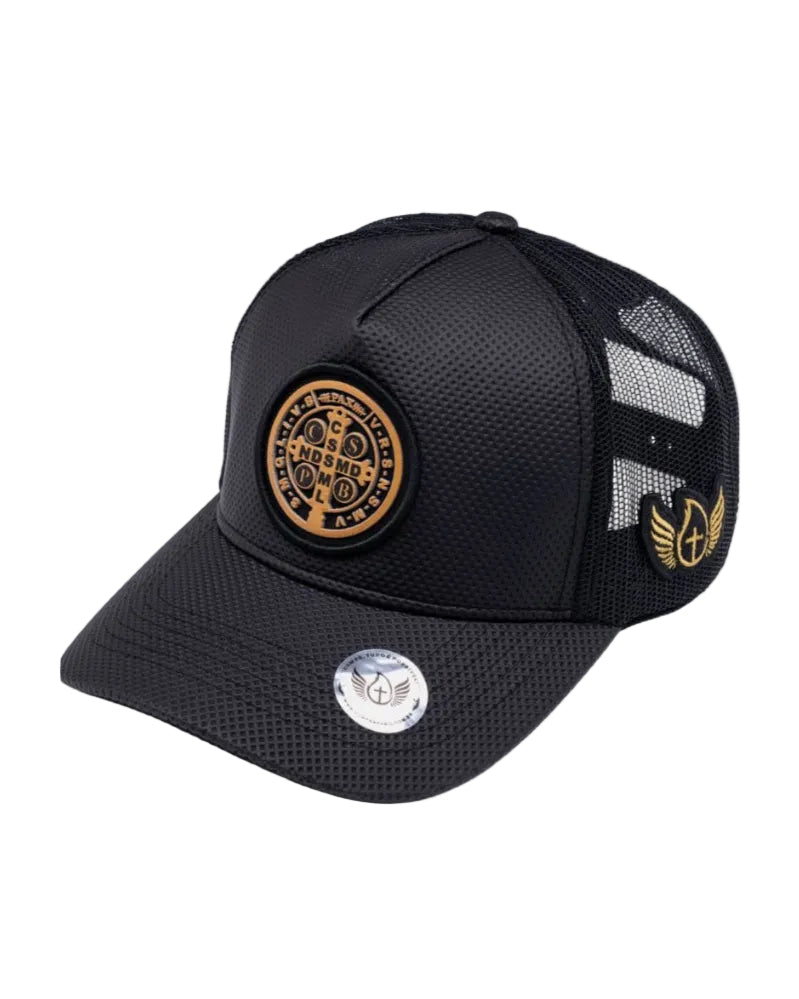 Boné Medalha de São Bento em Preto e Dourado