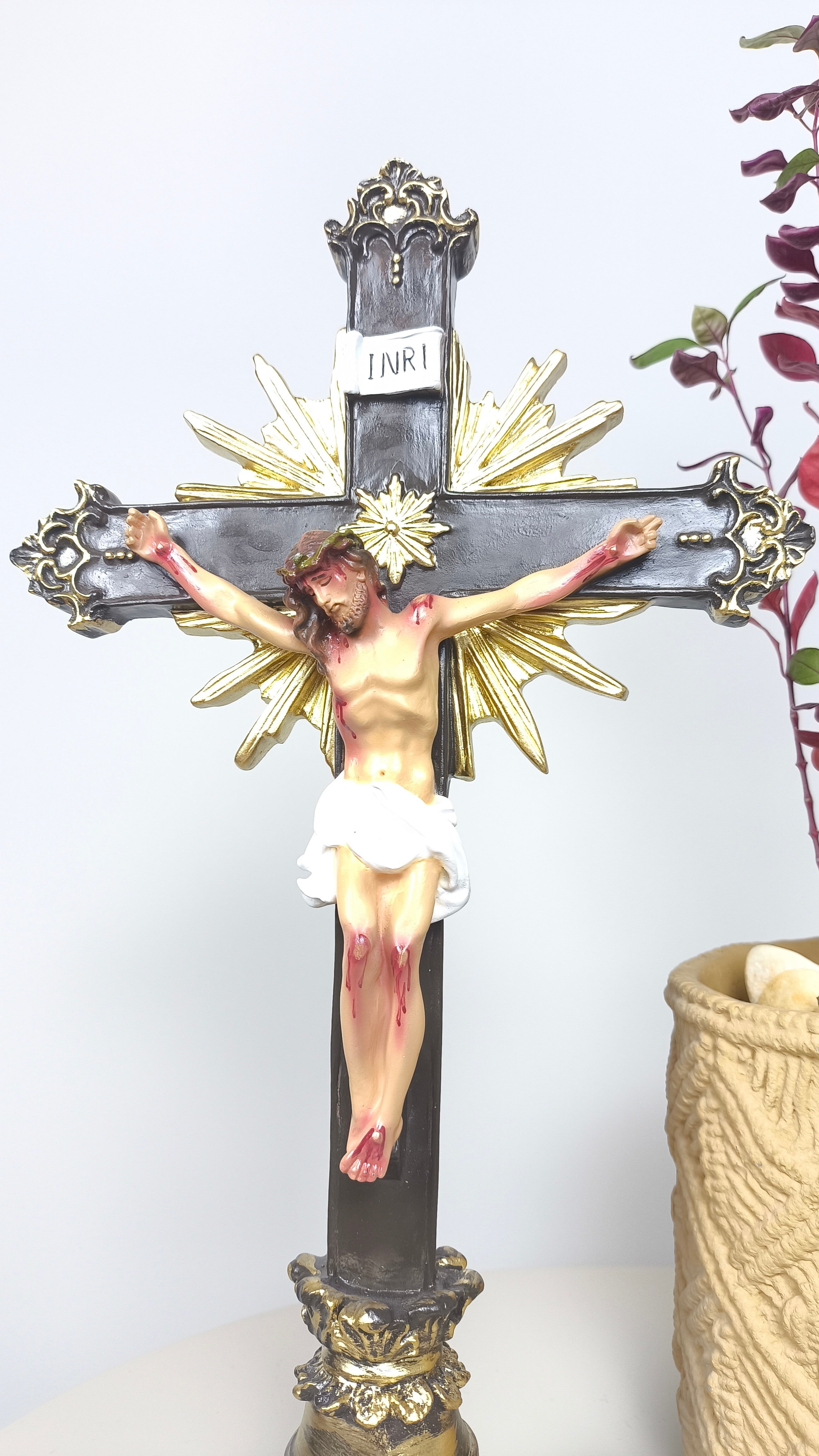 Crucifixo de Mesa Ornado com pedestal 40cm