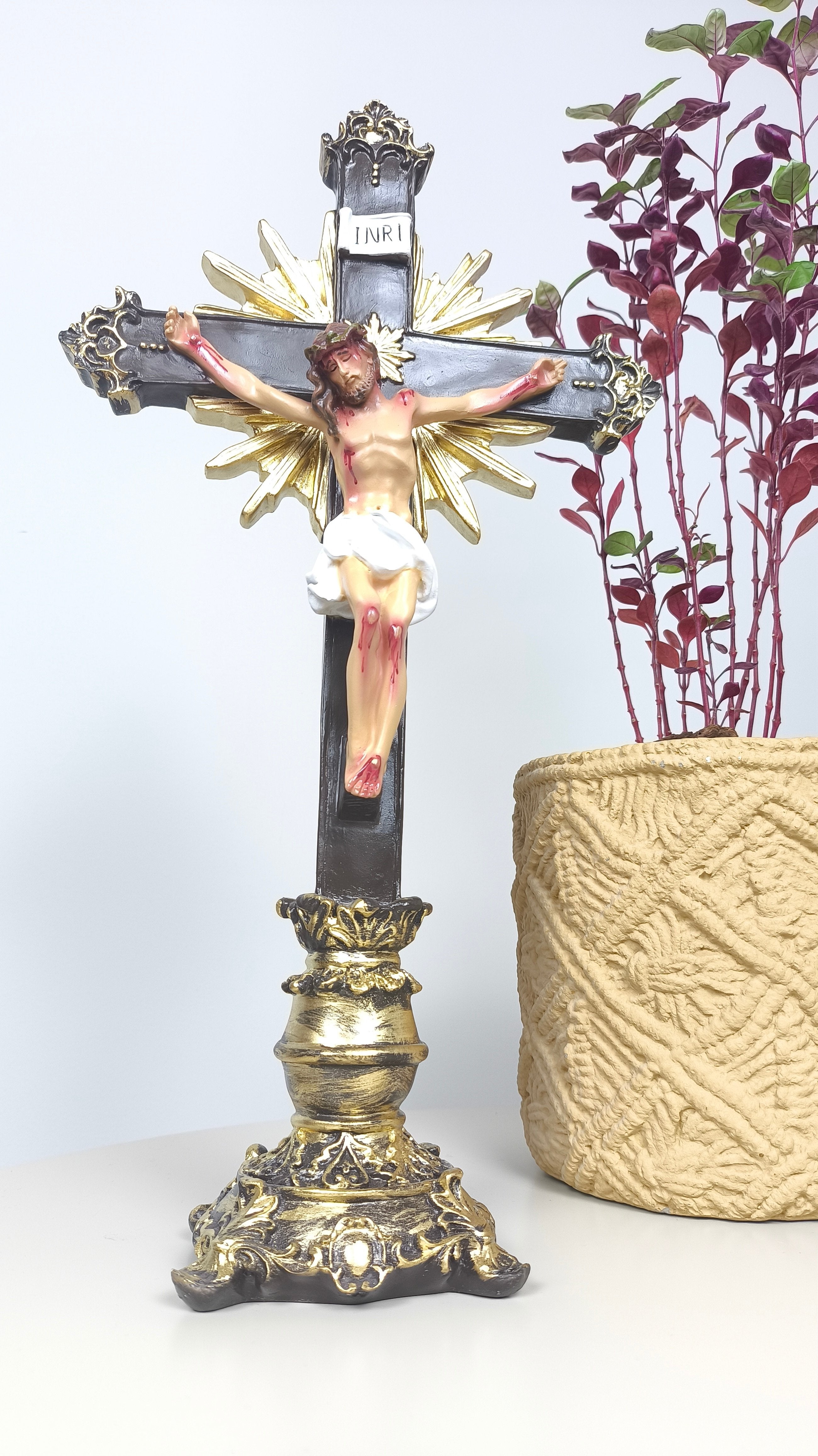 Crucifixo de Mesa Ornado com pedestal 40cm