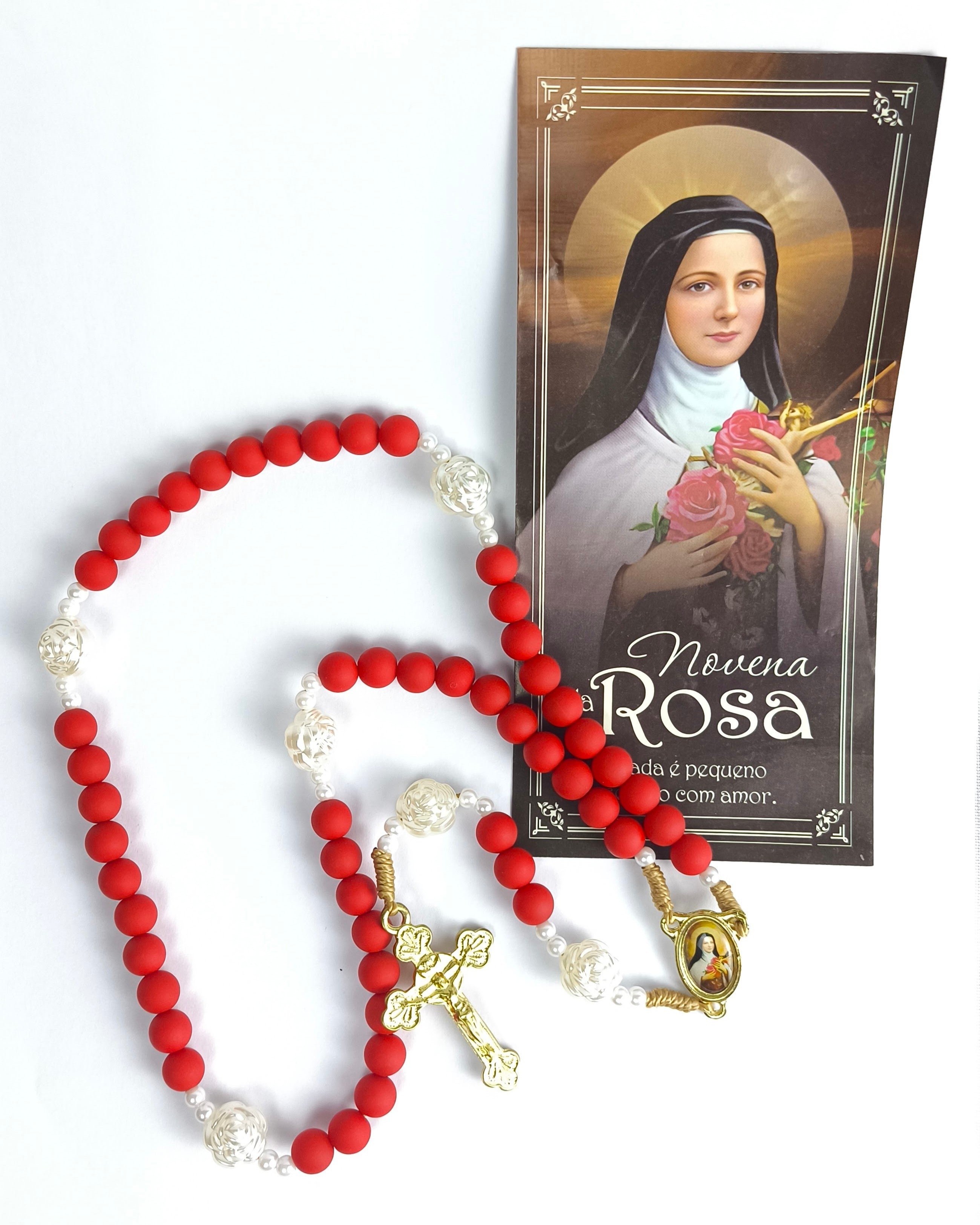 Terço de Santa Terezinha emborrachado vermelho com Folheto Novena das Rosas