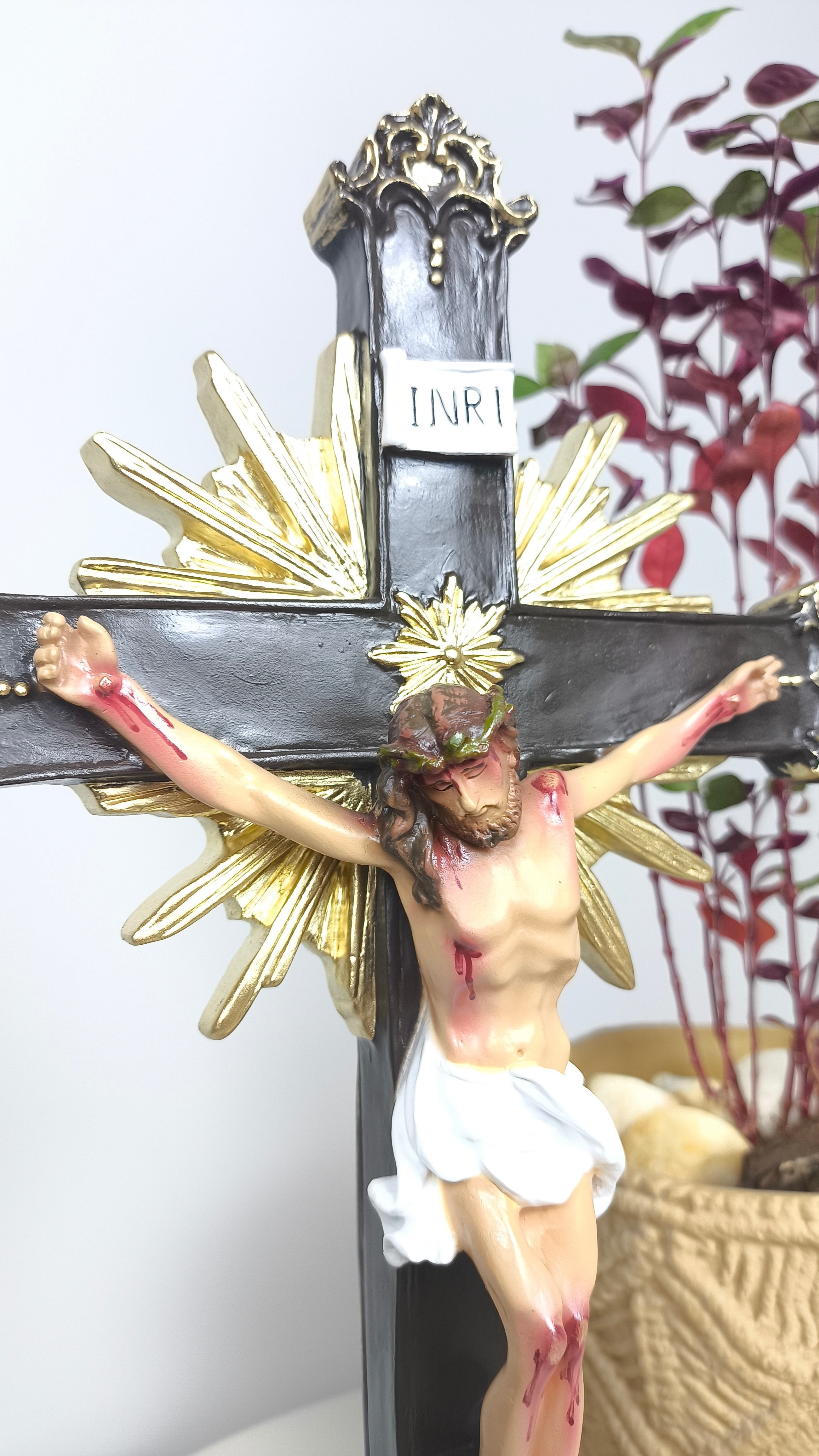 Crucifixo de Mesa Ornado com pedestal 40cm