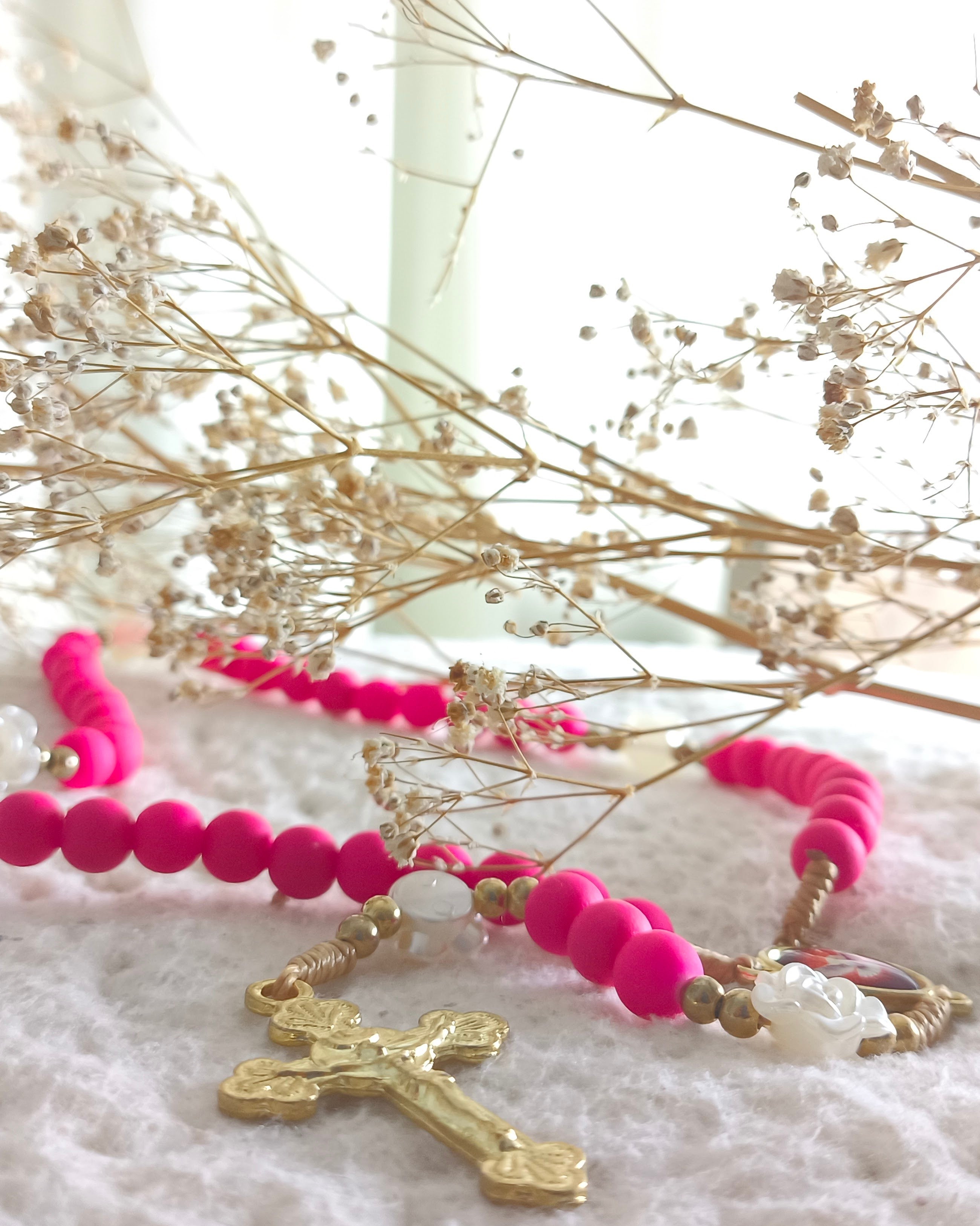Terço Emborrachado Pink Espírito Santo