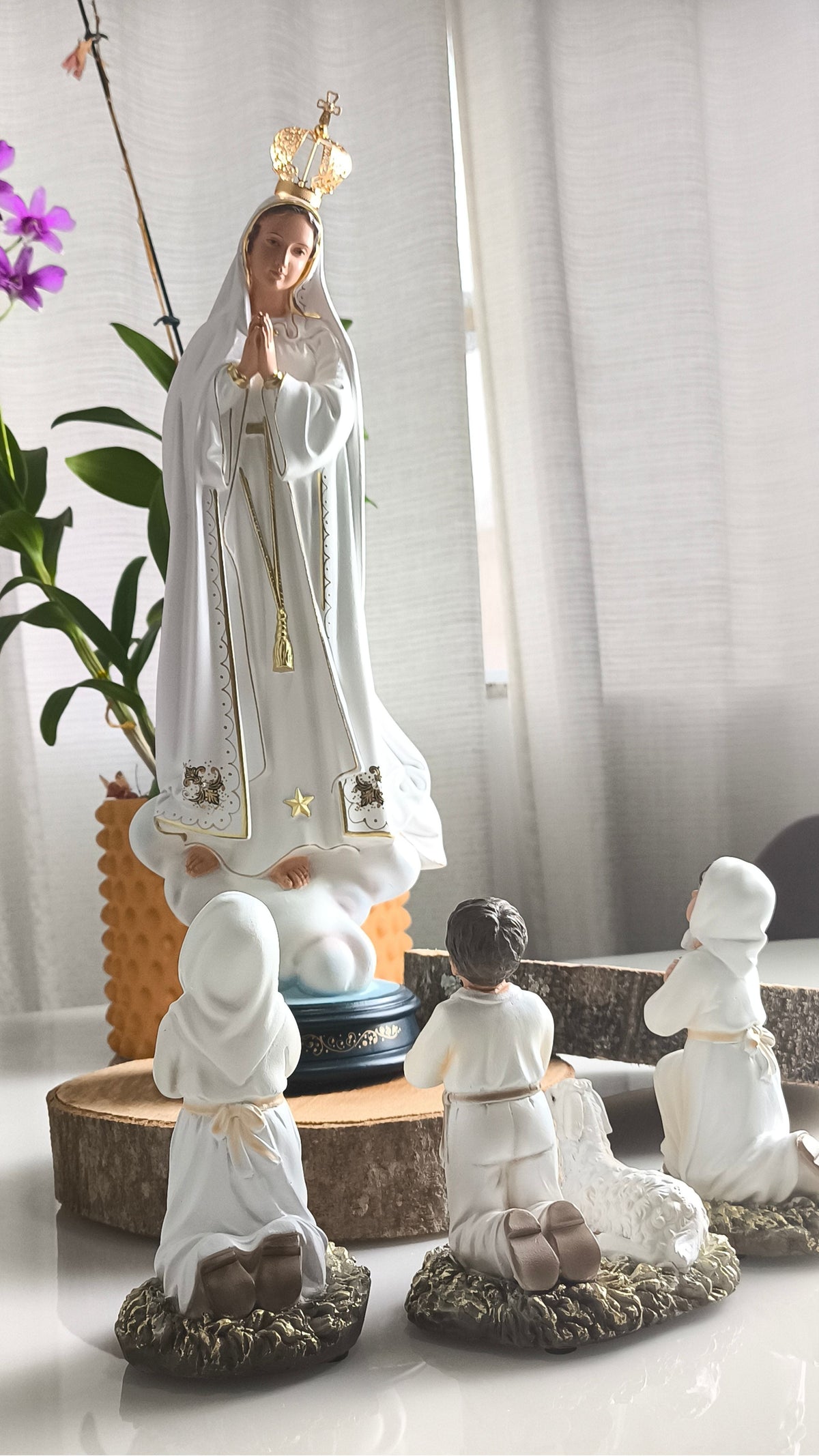 Kit Pastorinhos de Fátima 12cm - Jacinta, Francisco e Lucia (Ideal para imagem de N.S. de Fátima de 30 ou 35cm)