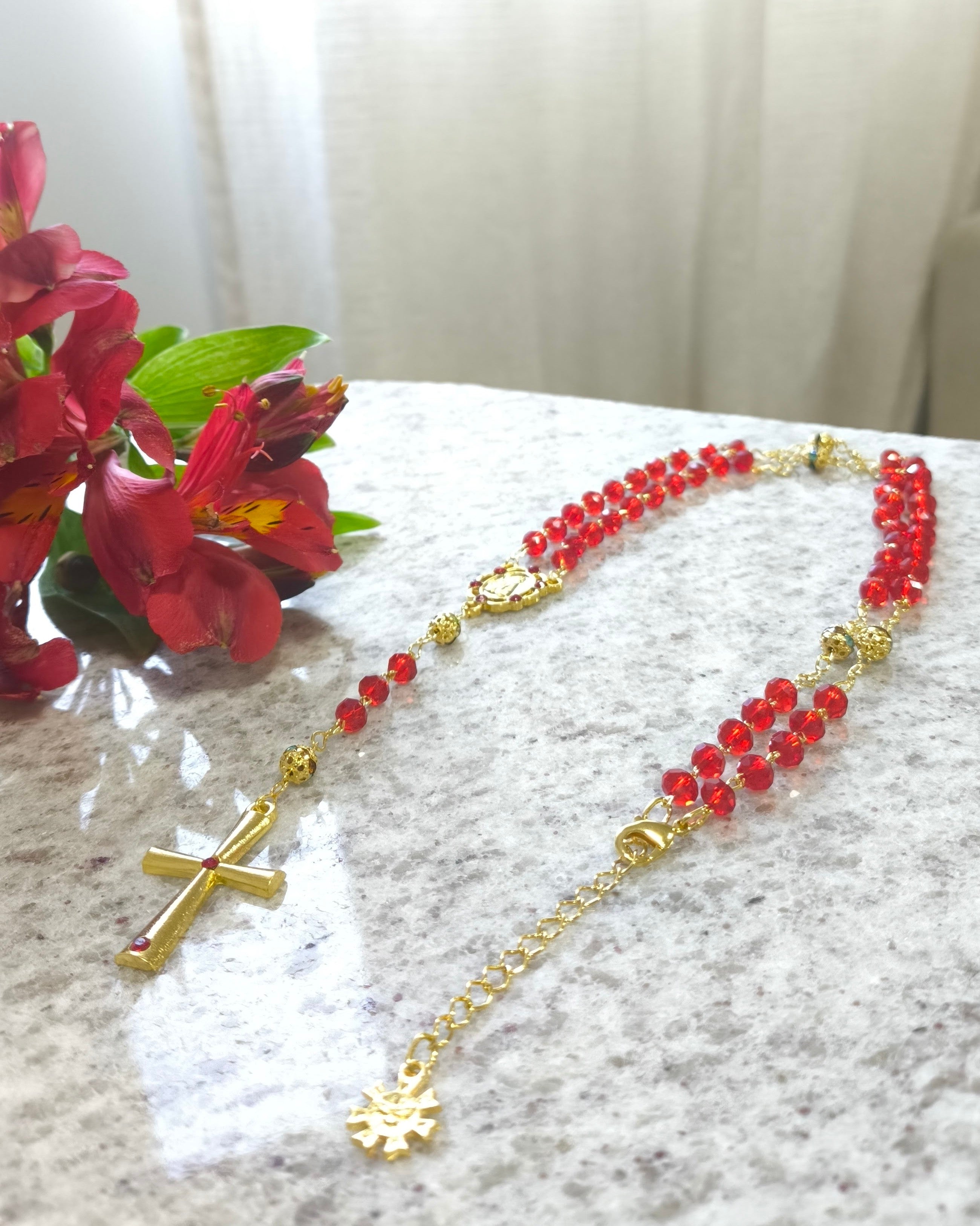 Colar Terço em Cristal Vidro de 6MM Nossa Senhora Aparecida Vermelho