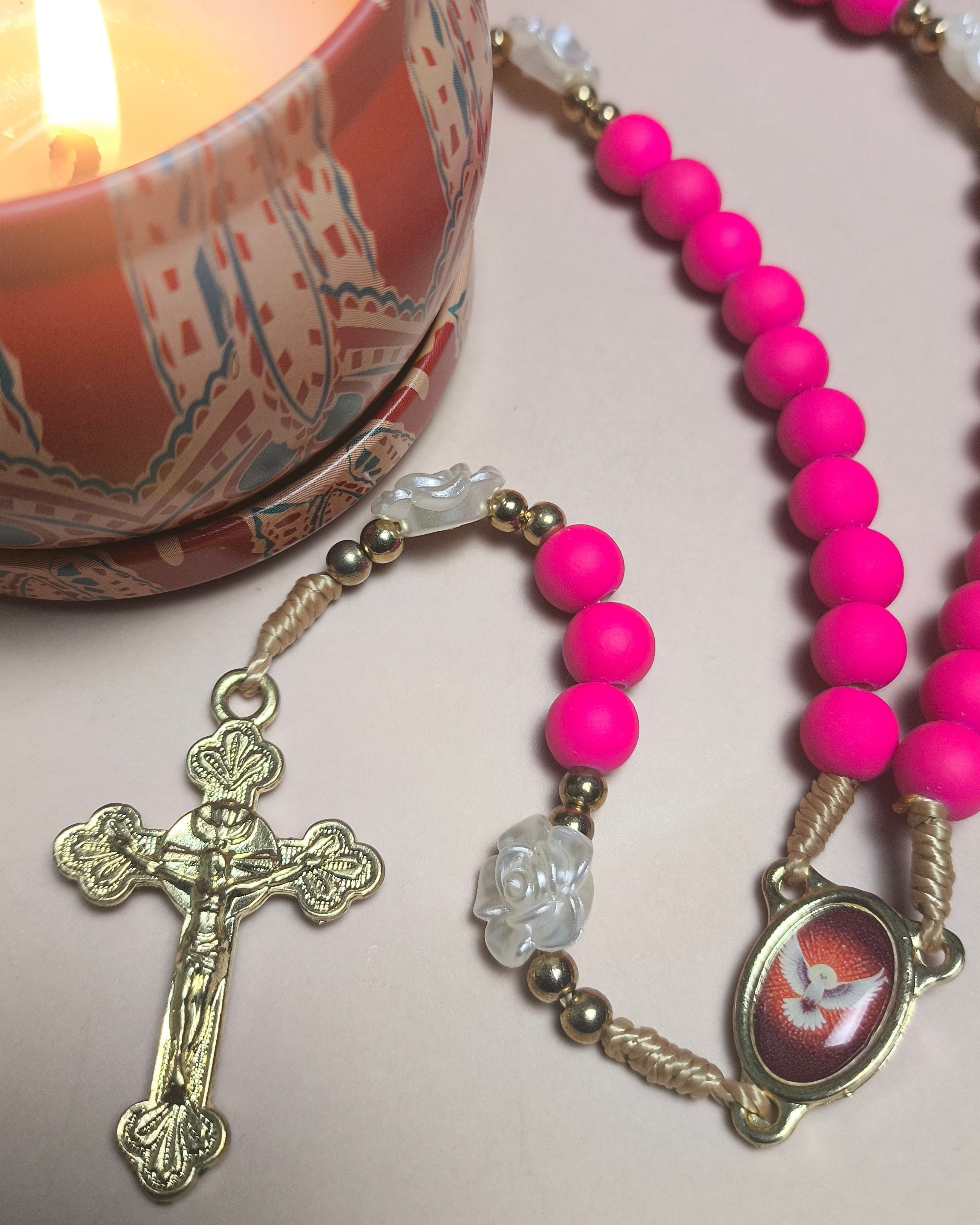 Terço Emborrachado Pink Espírito Santo